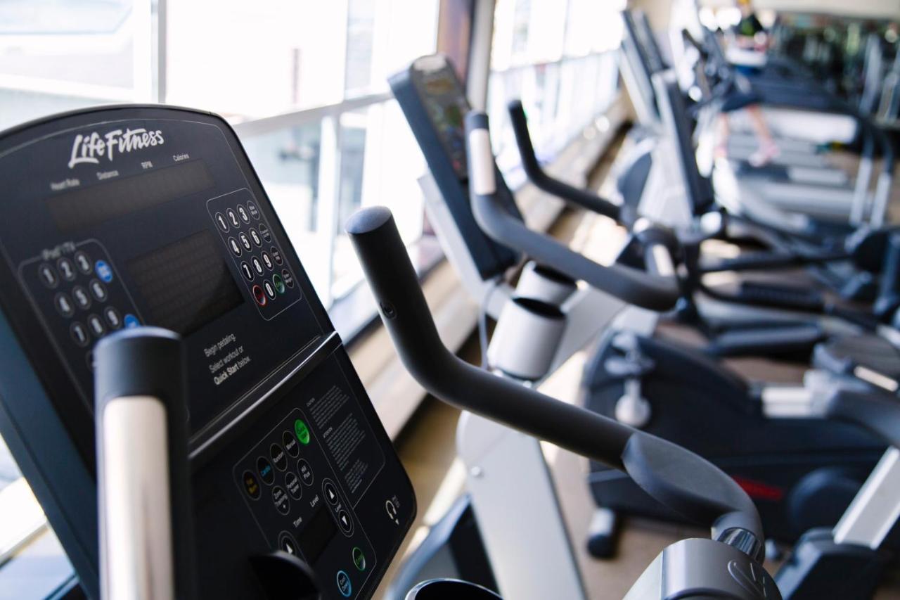 Hotel The Boma Nairobi Exterior foto Life Fitness 95c Recumbent Bike