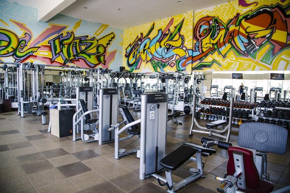 Hotel The Boma Nairobi Exterior foto The gym at the hotel